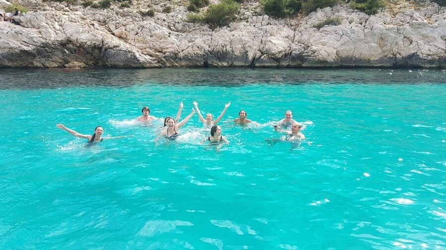 Cruise, Coffee and Swimming in the Calanques of Frioul - Eighty minutes among Frioul’s coves