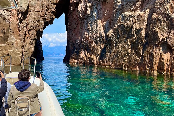 Cruise in a small group in Scandola Girolata Calanques de Piana - Why this four-hour cruise works so well