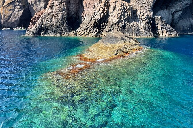 Cruise in a small group in Scandola Girolata Calanques de Piana - Scandola Reserve, volcanic rock and narrow coves