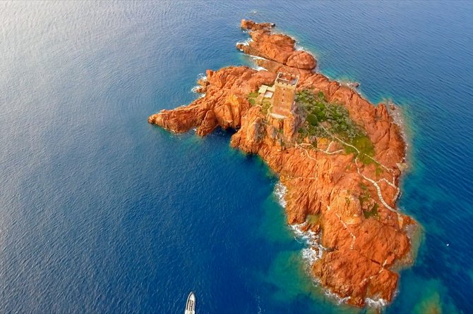 Departure from Fréjus: Estérel, Calanques and red rocks - Key points to know before booking
