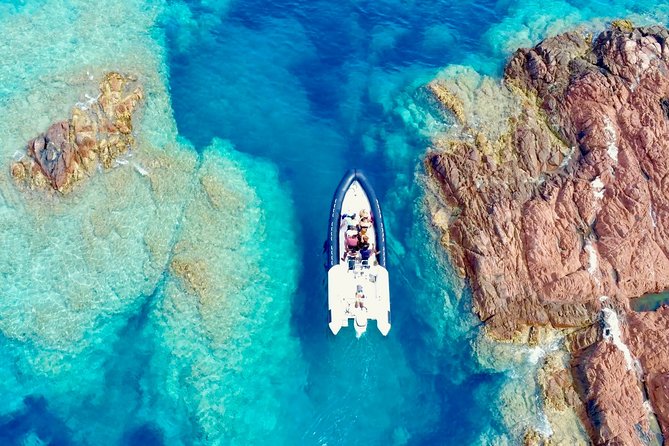 Departure from Fréjus: Estérel, Calanques and red rocks - Who should book this Fréjus boat trip?