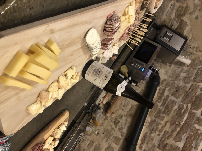 Dijon: Cheese and Burgundy Wine Tasting Workshop - Why the cheese pairings matter