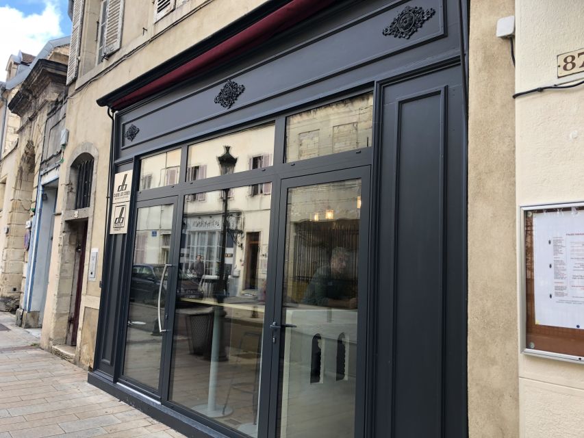 Dijon: Cheese and Burgundy Wine Tasting Workshop - Learning Burgundy through the first pour