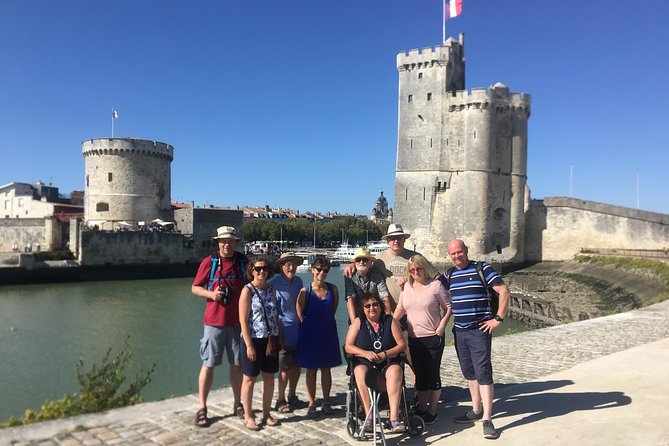 Discover La Rochelle: Discovery Walking Tour of La Rochelle - Parks, surviving walls, and less commercial streets