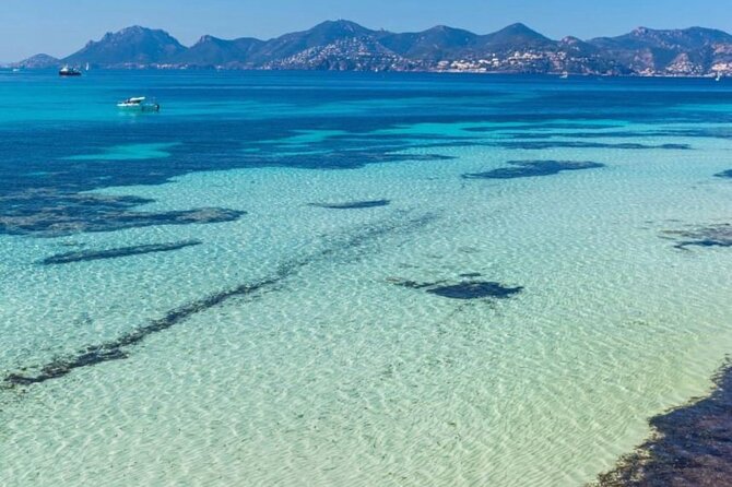 Discover the Lérins Islands and the Bay of Cannes by Private Boat - Snacks, rosé, and the small comforts aboard