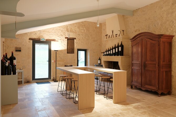 Discovery visit of Château Rol Valentin with tasting - Walking through the vineyard
