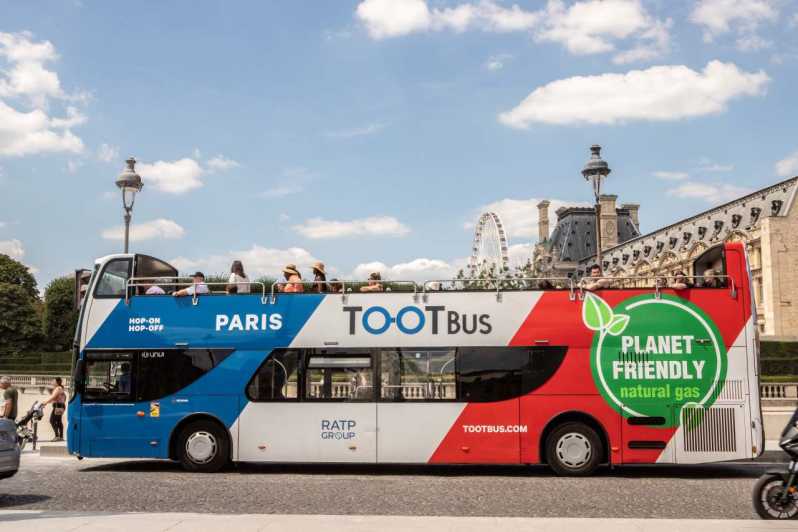 Disneyland Paris: Bus Sightseeing Tour in Paris - The ride from the resort to Paris