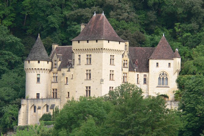 Dordogne Villages Half Day Tour from Sarlat - Beynac and the steep medieval streets