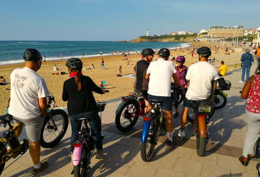 E-bike Guided Tour Biarritz & small villages - Biarritz by Bicycle, From Shoreline to City