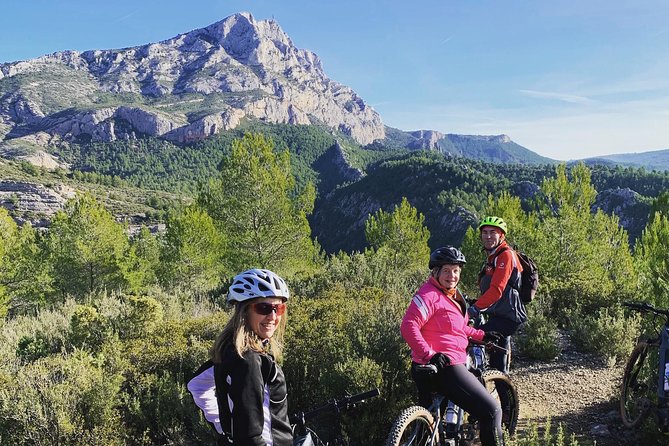 E-Bike tour of Sainte Victoire Mountain, Aix-en-Provence - From Aix streets to Sainte Victoire country
