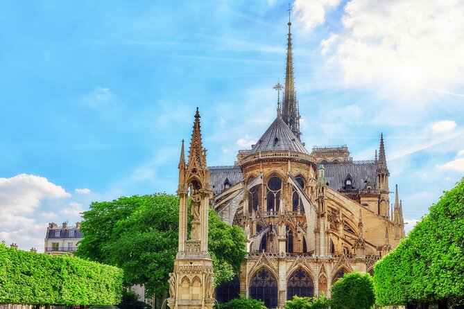 Early Access Paris Notre Dame Cathedral Walking Tour - The police prefecture and the marks of liberation