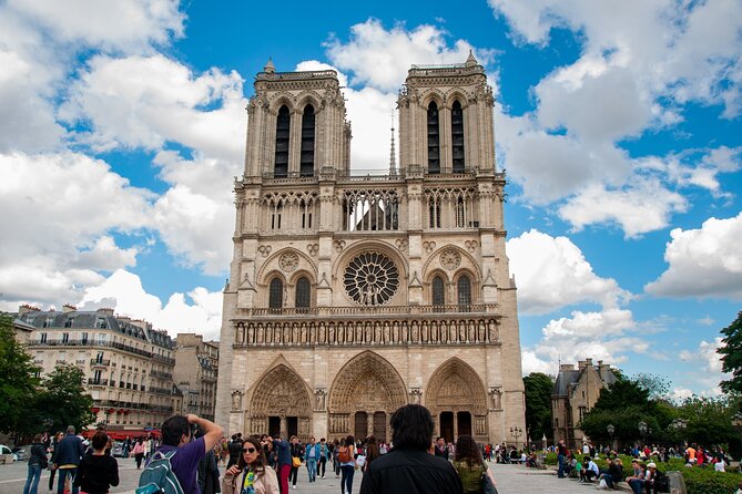 Early Access Paris Notre Dame Cathedral Walking Tour - The flower market and the Palais de Justice