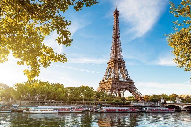 Eiffel Tower Dedicated Reserved Access Top or 2nd floor by lift - Key points to know before you book
