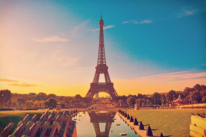 Eiffel Tower Dedicated Reserved Access Top or 2nd floor by lift - Queues, security, and what reserved access means