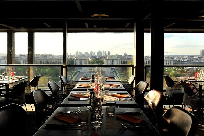 Eiffel Tower Dinner Experience and Sightseeing Seine River Cruise - Timing, clothing, and practical preparation