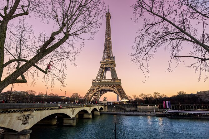 Eiffel Tower Reserved Access Summit or 2nd Floor Guided by Lift - Key points to know before you book