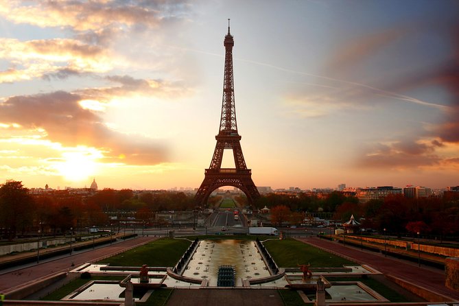 Eiffel Tower Tour with Optional Summit and Seine River Cruise - Deciding if the summit upgrade is worth it
