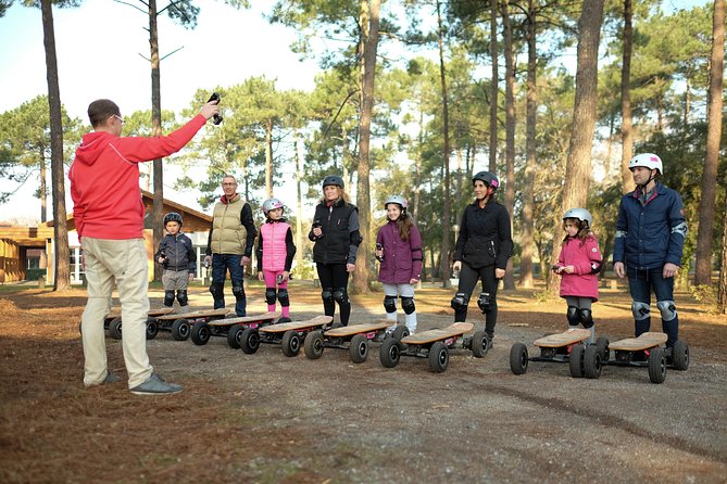 Electric cross skate initiation from 6 years old - The first minutes: learning the electric board