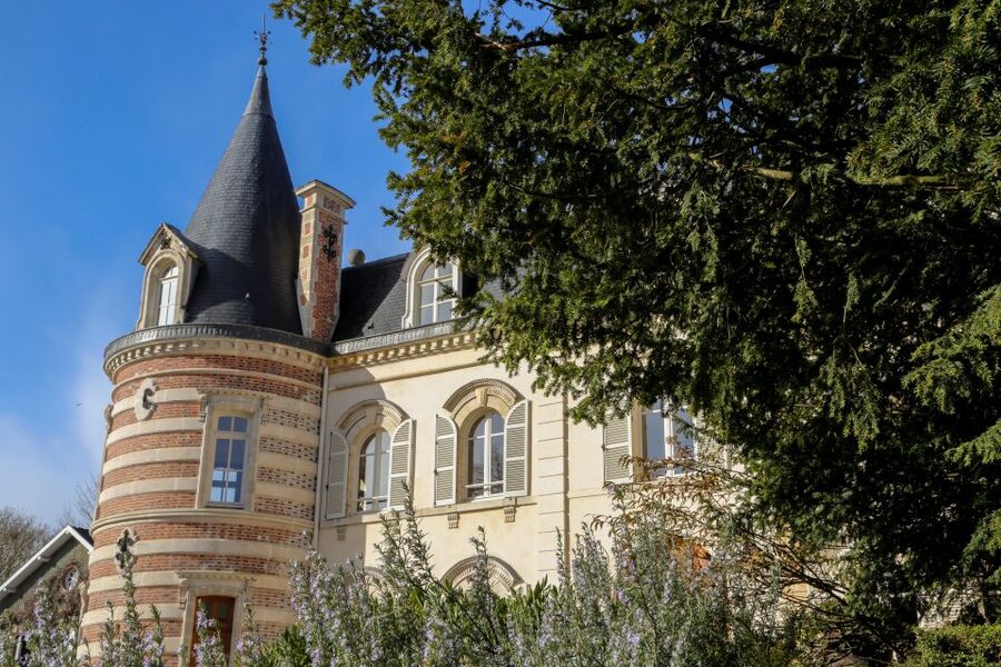 Epernay: Winery and Cellar Tour with Champagne Tasting - What the guide explains about Champagne production