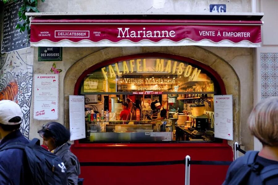 Explore the Marais: Culture, History & Hidden Gems of Paris - Guide quality and the small-group advantage