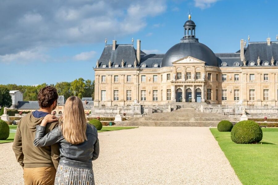 Fontainebleau & Vaux-le-Vicomte Châteaux Day Tour from Paris - Vaux-le-Vicomte, the château that shaped Versailles
