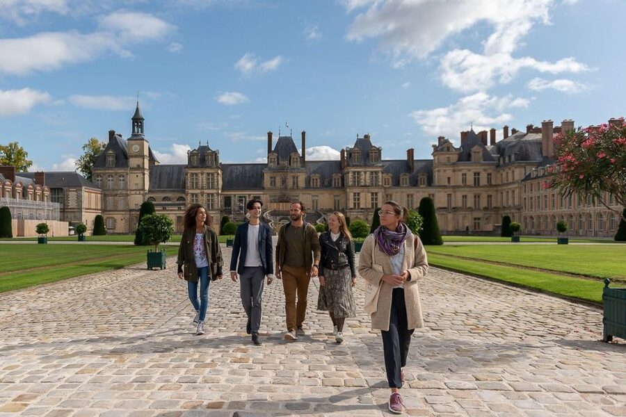 Fontainebleau & Vaux-le-Vicomte Châteaux Day Tour from Paris - Audio tours, independence, and what you do not get