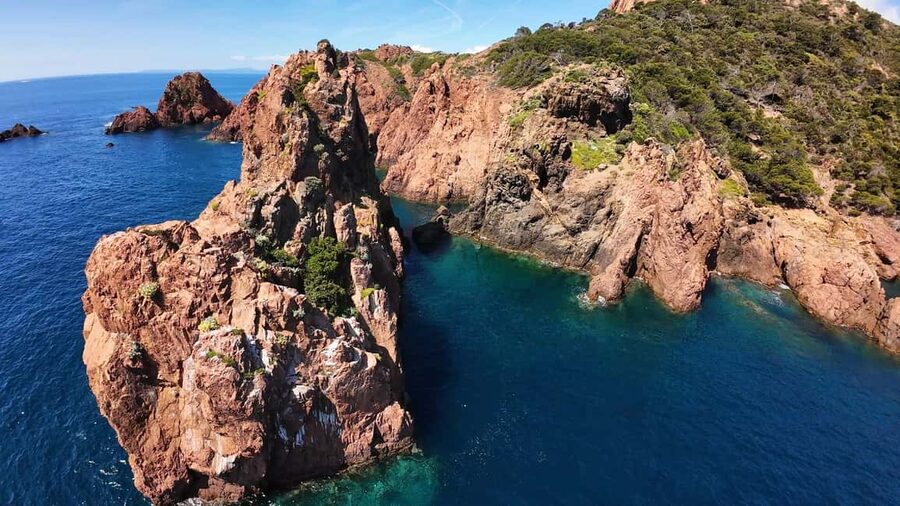 Fréjus 2.5 Hours Sea Excursion by Boat - Why the Estérel Calanques look so different