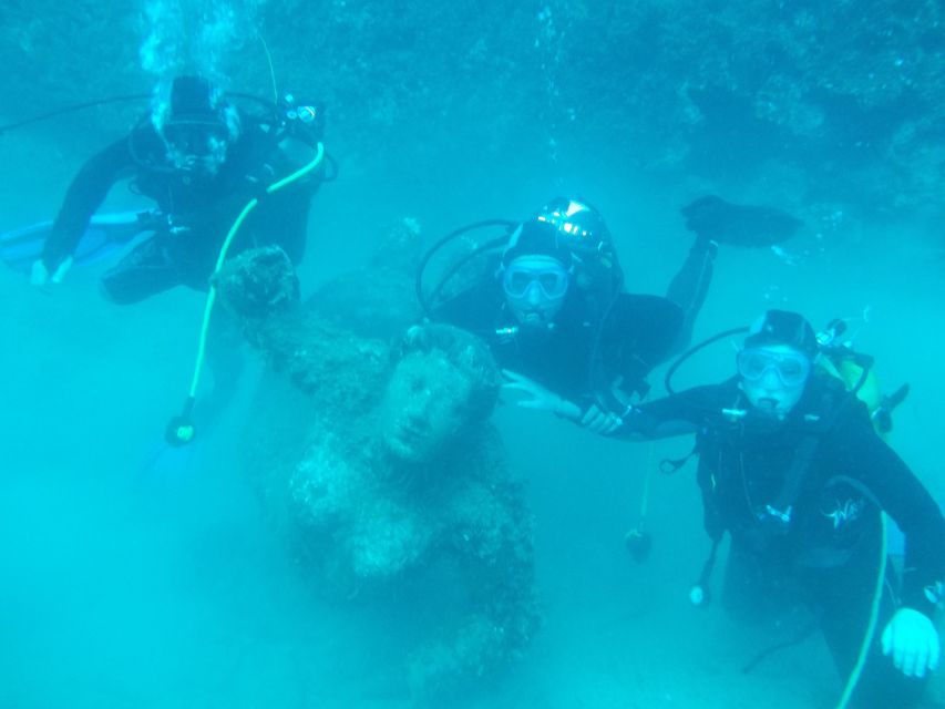 Fréjus: Diving Experience in Port-Fréjus with an Instructor - Setting out from Port-Fréjus