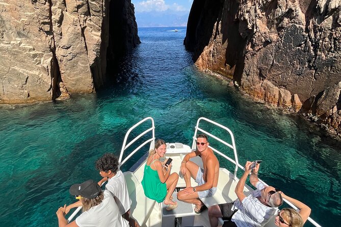 Friendly discovery of Scandola Calanques de Piana and meal stop at Girolata - Starting at Port de Cargèse