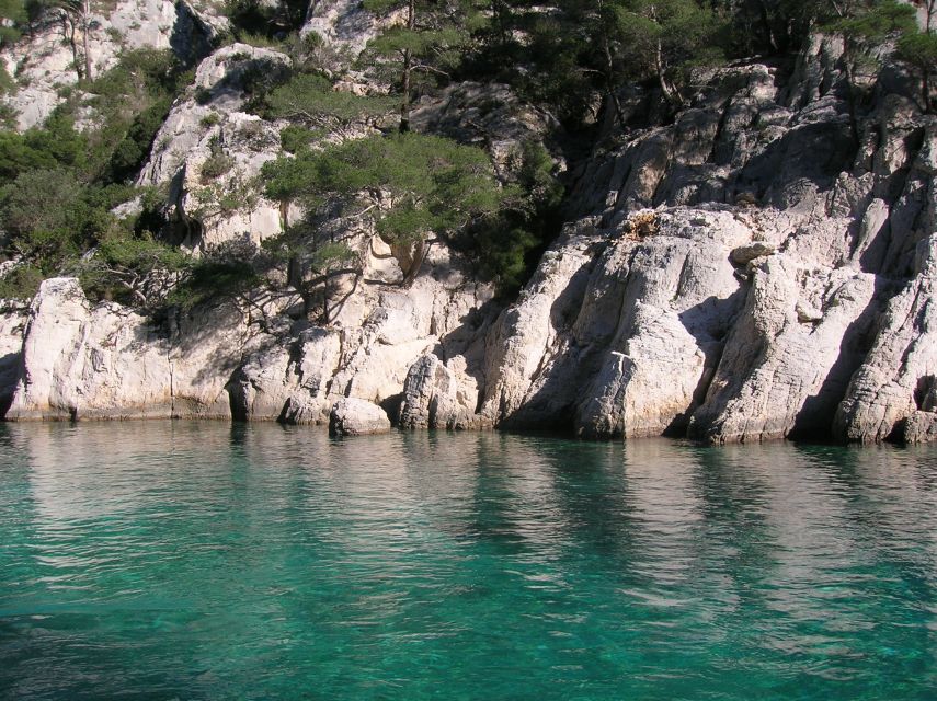 From Aix: Cassis Boat Ride & Provence Wine Tasting Day Tour - Cap Canaille and the Route des Crêtes