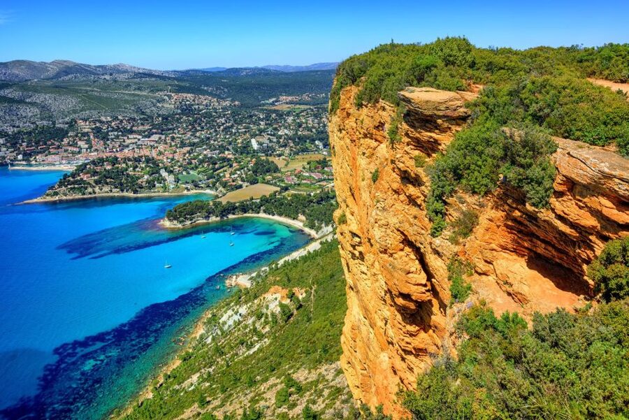 From Aix: Cassis Boat Ride & Provence Wine Tasting Day Tour - The Calanques by boat, one hour on the water