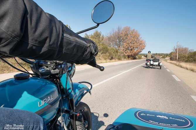 From Aix-en-Provence: 2-Hour Wine & Scenery Sidecar Tour - Guides make the difference