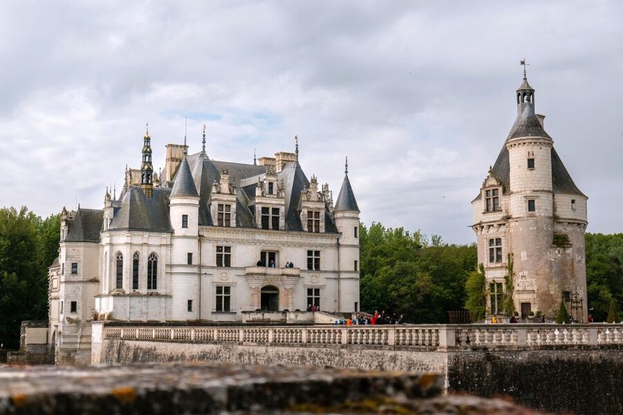 From Amboise: Chambord and Chenonceau Tour with Lunch - Starting in Amboise and Crossing the Loire Countryside