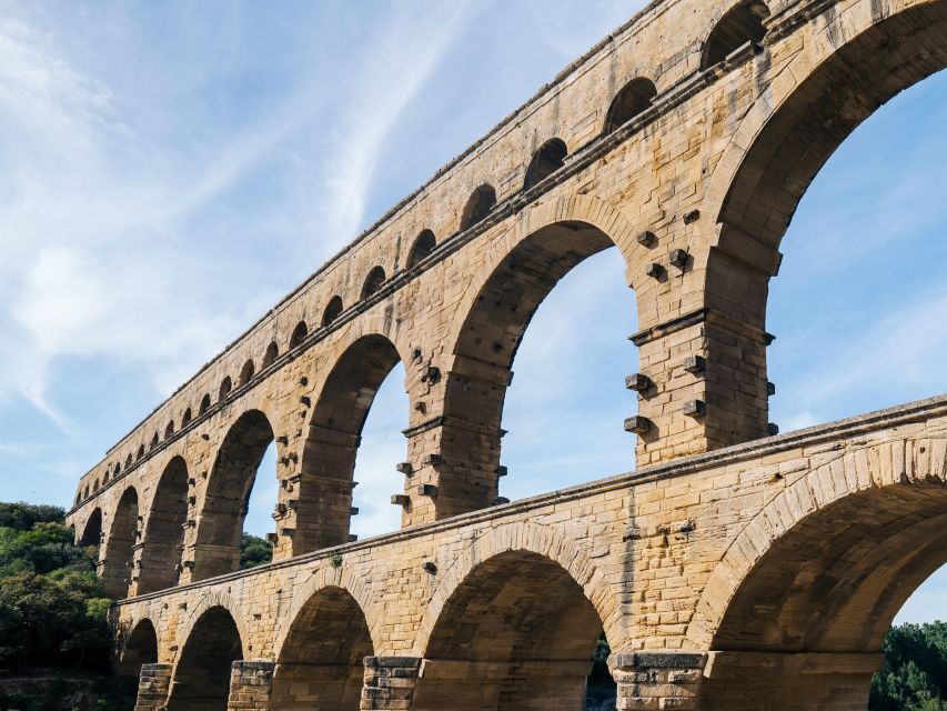 From Avignon: All Provence in one Day - Fontaine de Vaucluse and the source of the Sorgue