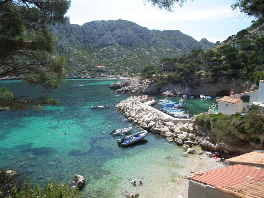 From Bandol: Visit the 13 calanques of Cassis & Marseille - Oule, Devenson, and the cliffs beyond