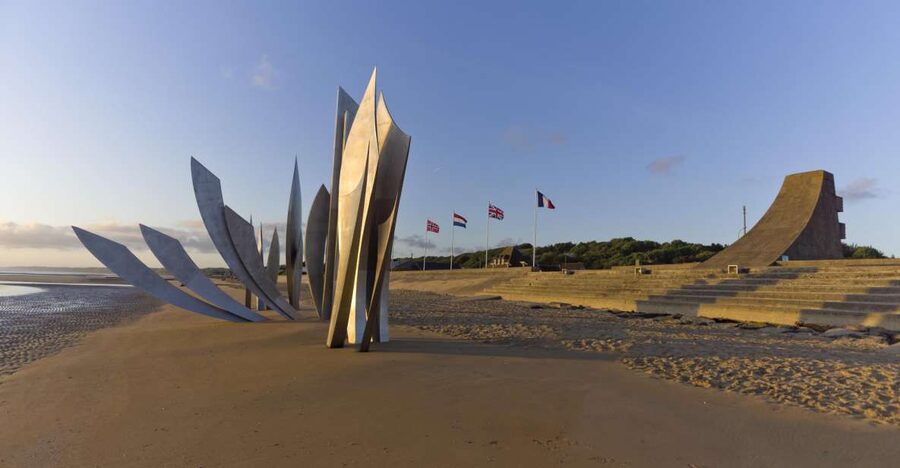 From Bayeux: American D-Day Sites in Normandy Full-Day Tour - Meeting in Bayeux and setting out