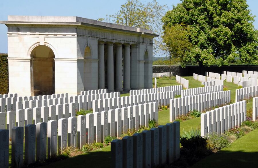 From Bayeux: American D-Day Sites in Normandy Half-Day Tour - Why this half-day Normandy tour works