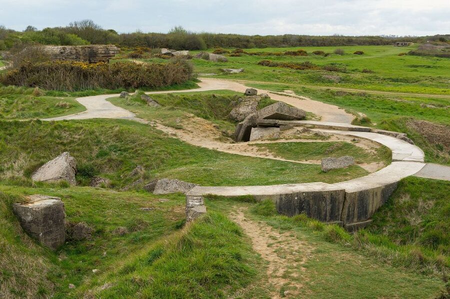 From Bayeux: American D-Day Sites in Normandy Half-Day Tour - Leaving Bayeux from Place de Québec