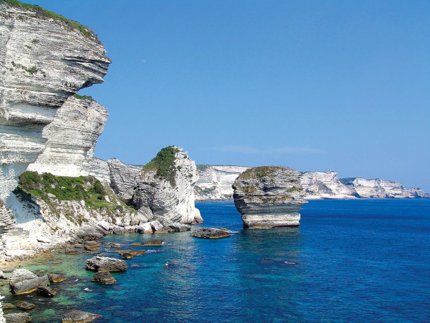 From Bonifacio: Cruise of the Cliffs and the Lavezzi Islands - The Gulf of Sperone and its clear water