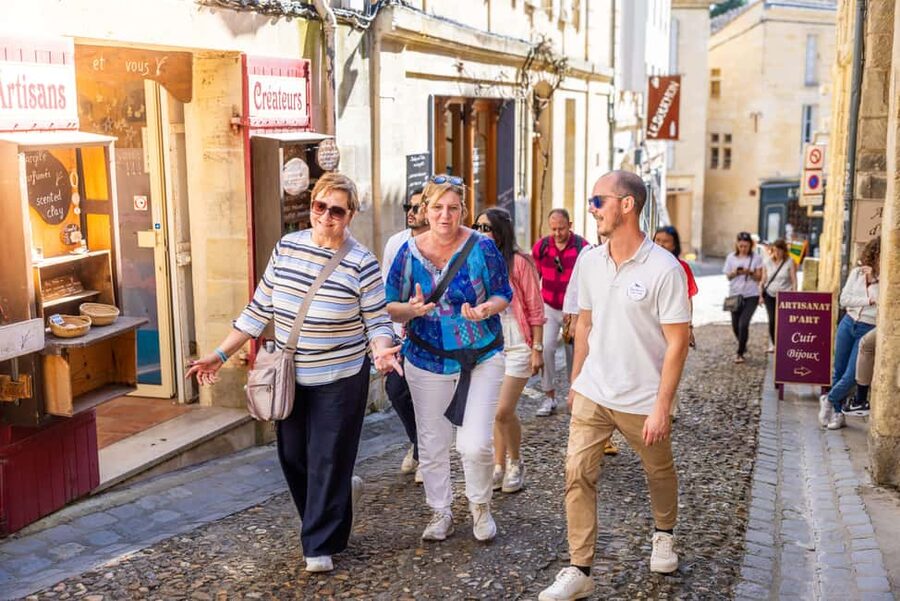 From Bordeaux: Saint-Emilion Guided Wine Tasting Tour - Key points to know before booking
