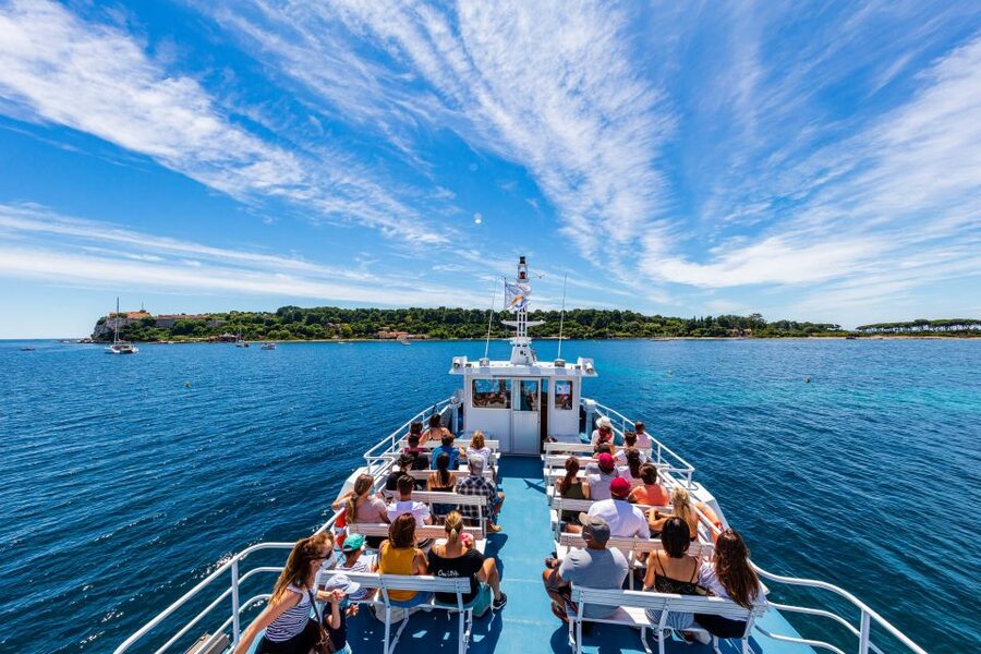 From Cannes: Round-Trip Ferry to Ste. Marguerite Island - Finding the ferry and boarding from Cannes