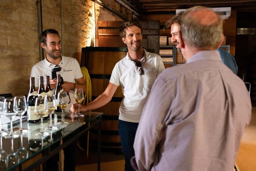From: Dijon/Beaune: Burgundy Region Winery Tour with Lunch - Starting from Dijon or Beaune