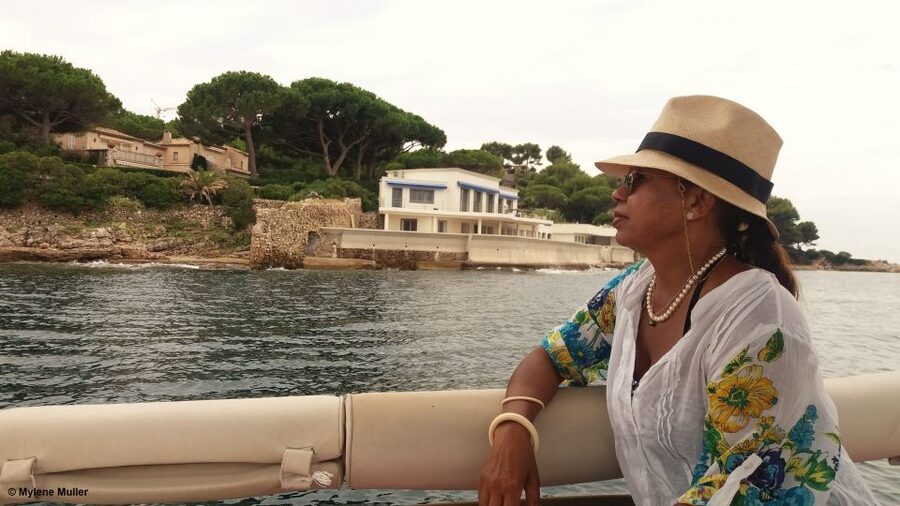 From Juan les Pins: Private French Riviera Solar Boat Cruise - What the guide adds to the hour