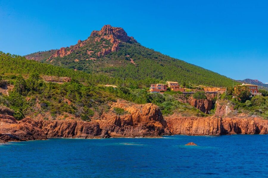 From Mandelieu: Corniche d'Or Sightseeing Cruise with Guide - Is $39 good value?