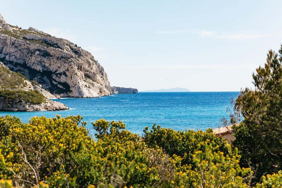 From Marseille: Guided E-Bike Tour to Calanque de Sormiou - Getting fitted with the electric mountain bike
