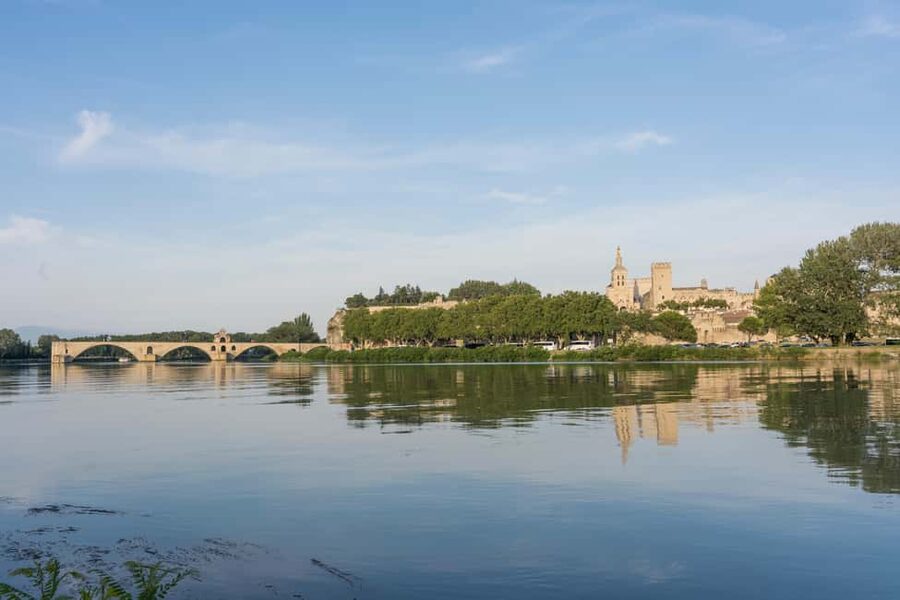 From Marseille: Provence Sightseeing Tour and Wine Tasting - Who should book this $199 excursion?