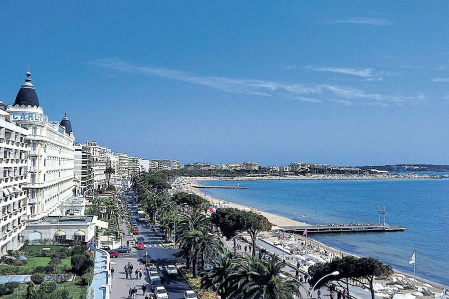 From Nice: Cannes and Antibes Half-day Tour - Cannes and the grand sweep of La Croisette