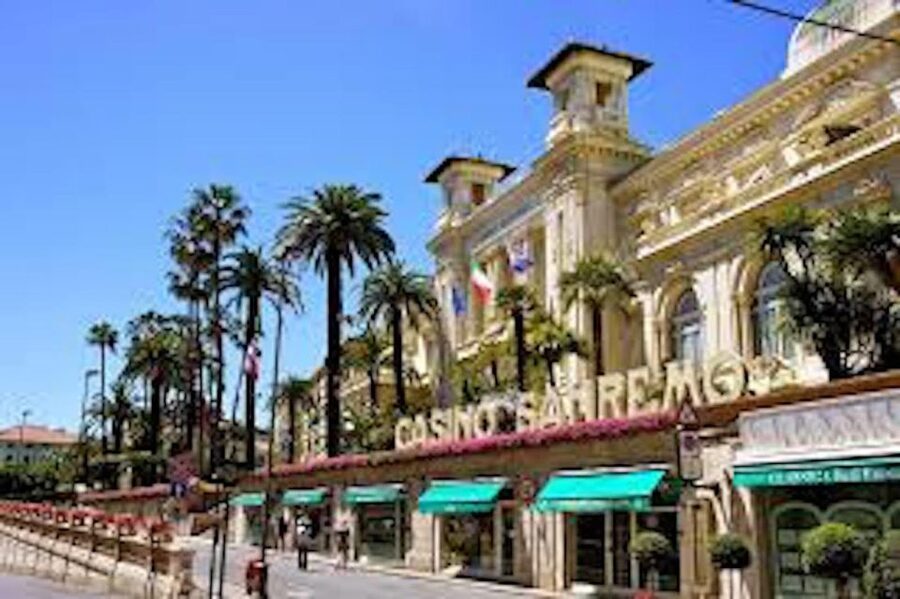 From Nice: Full-Day Italian Market, Menton, & La Turbie Tour - Menton: a 90-minute taste of the French Riviera