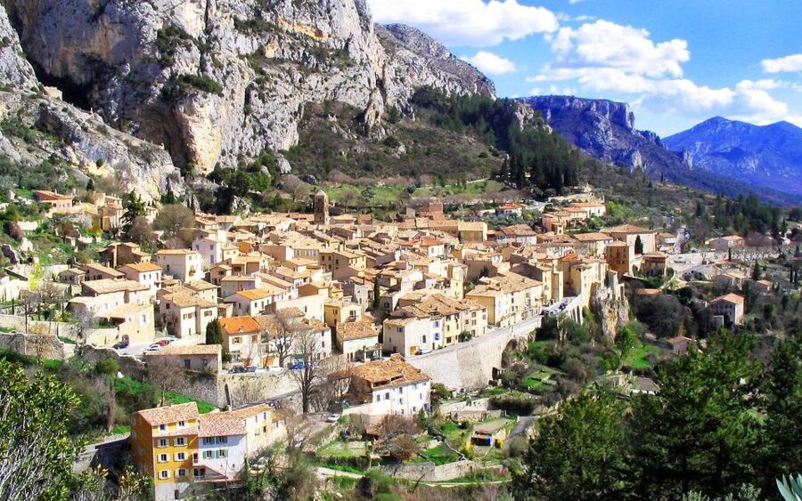 From Nice: Gorges du Verdon Guided Tour - The driver-guides make a real difference
