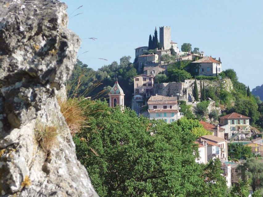 From Nice : Gourdon, St-Paul de Vence, Tourettes & Grasse - Gourdon: 45 minutes above the Riviera